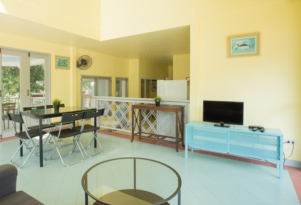 Brookside Valley Resort Rayong Exterior photo