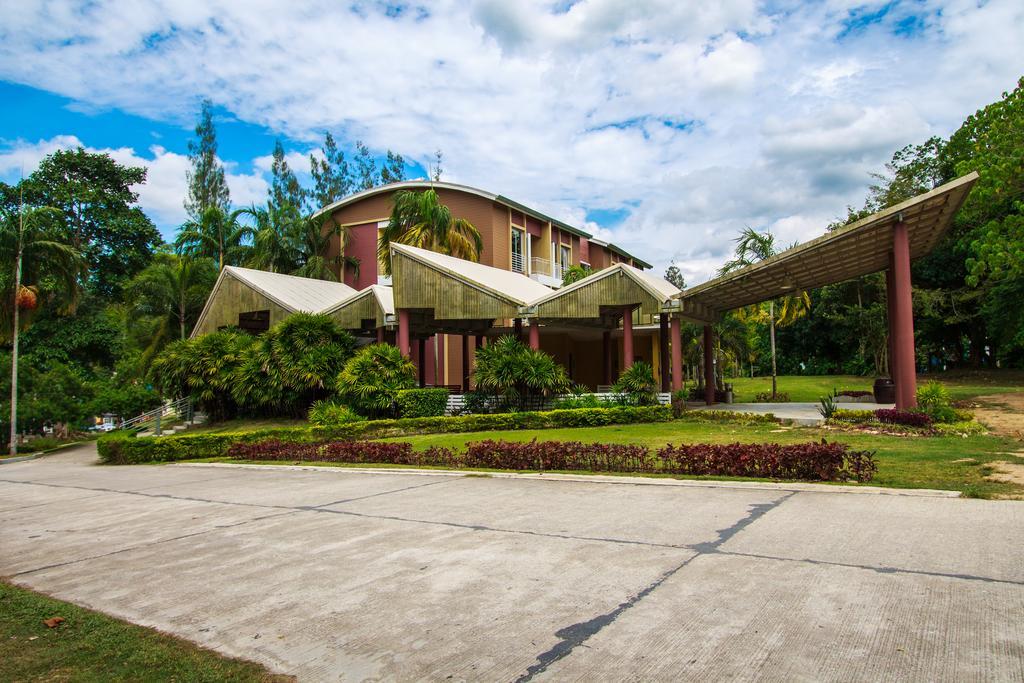 Brookside Valley Resort Rayong Exterior photo