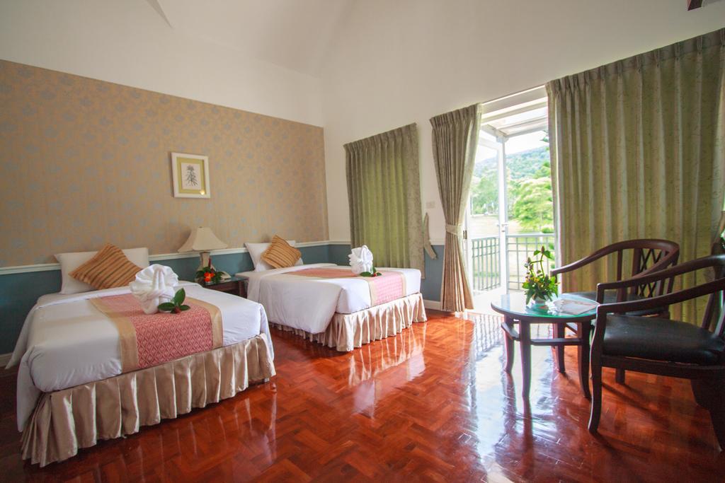 Brookside Valley Resort Rayong Exterior photo